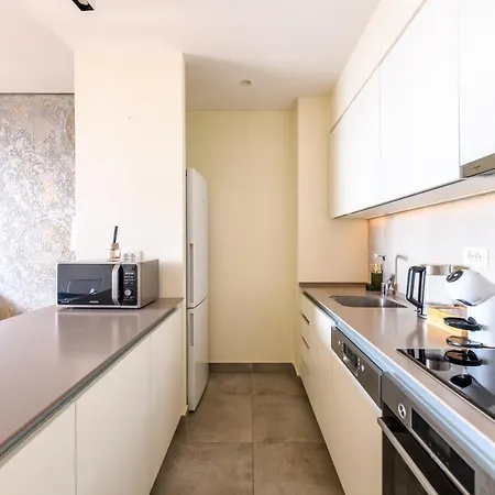 Bw Residences Penthouse 2bdr With Pool&gym Apartmán *