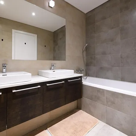 Apartmán Bw Residences Penthouse 2bdr With Pool&gym *